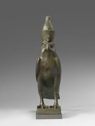 statue, image 2/7
