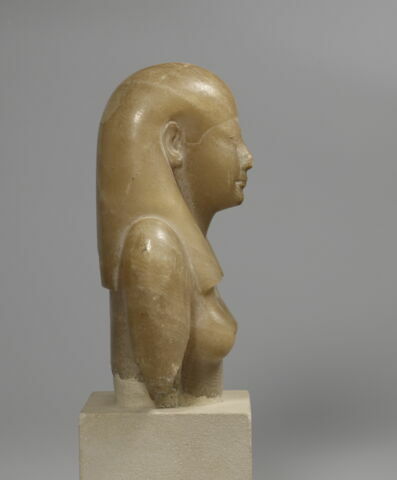statue, image 5/7