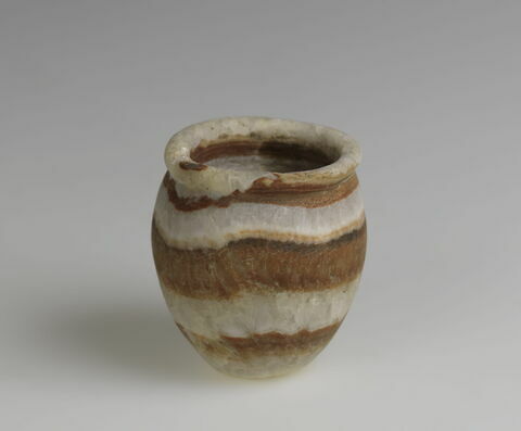 vase, image 2/2