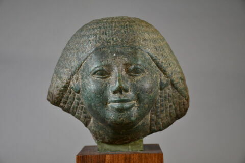 statue, image 2/8