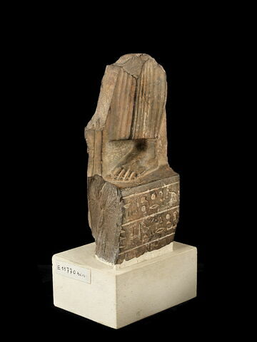 statuette, image 8/8