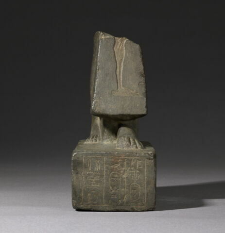 statue, image 3/6