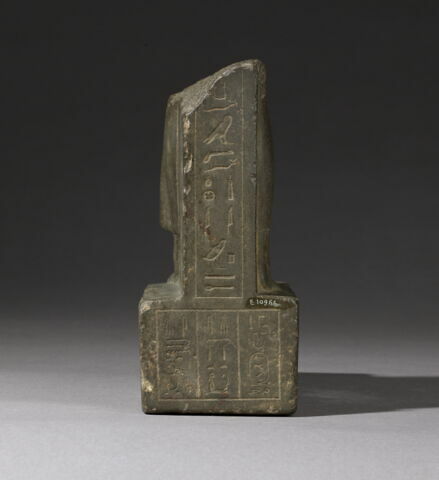 statue, image 4/6