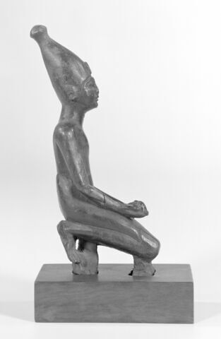 statue, image 8/9