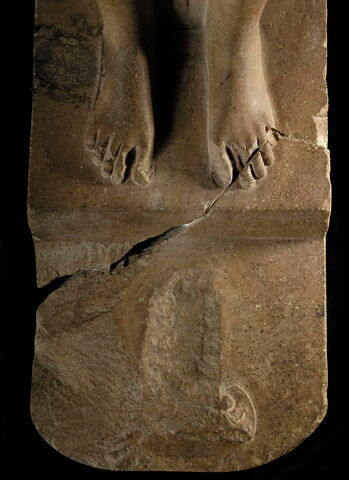 statue, image 6/6