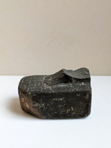 statue, image 4/5
