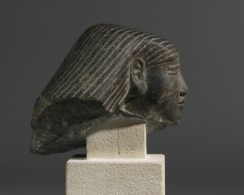 statue cube, image 4/9