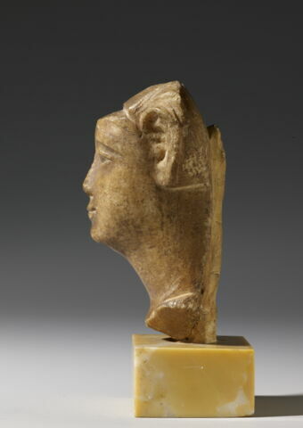 statuette, image 4/12