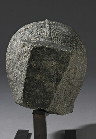 statue, image 3/5