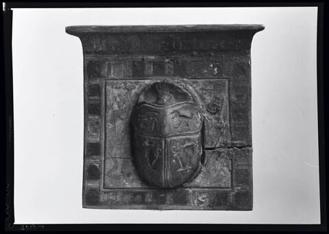 pectoral en naos ; scarabée de cœur, image 4/4