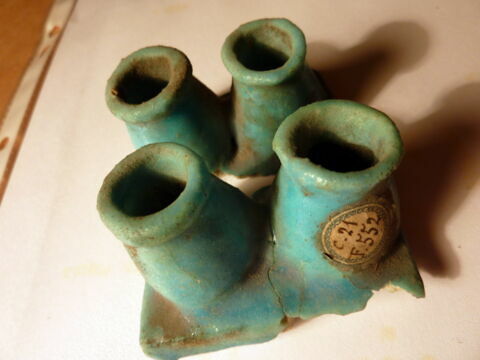 vase quadruple ; godet