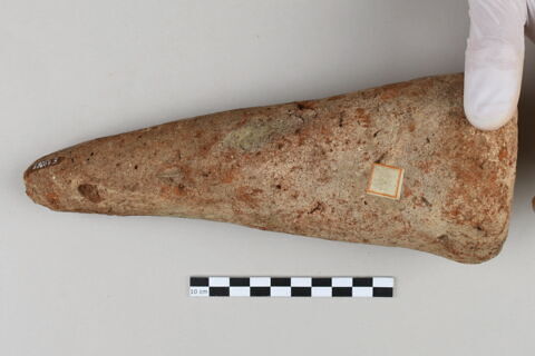 cône funéraire, image 2/7