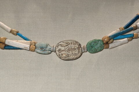 collier ; perle ; scarabée, image 6/6