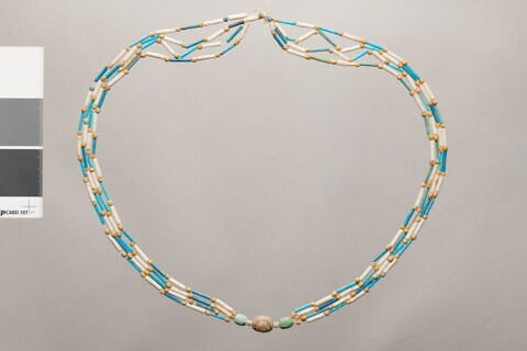 collier ; perle ; scarabée, image 2/6