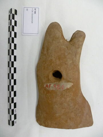 figurine, image 2/2