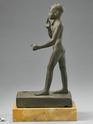 statuette, image 8/8