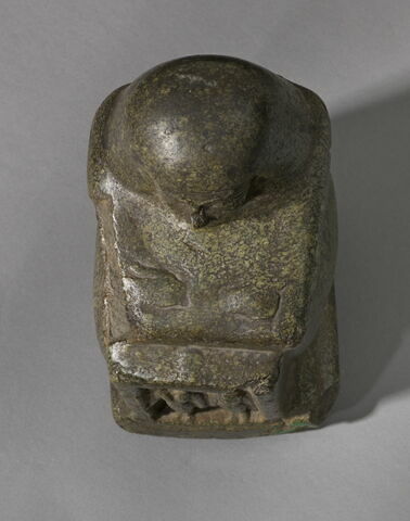 statue cube ; statue naophore, image 7/8