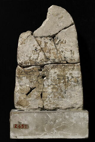 stèle cintrée, image 2/2