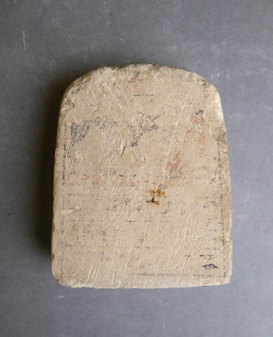 stèle cintrée, image 2/4