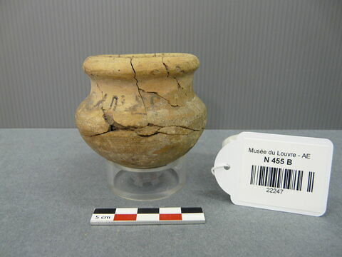 pot ; vase miniature