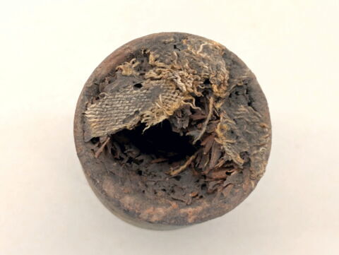 pot ; avec contenu, image 3/4