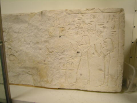 relief mural ; linteau rectangulaire, image 2/2