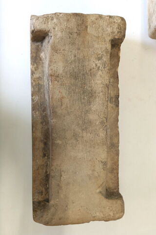 figurine féminine couchée, image 2/2