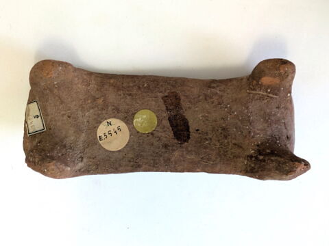 figurine féminine couchée, image 2/3