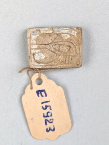 perle en pastille rectangulaire ; amulette, image 2/3