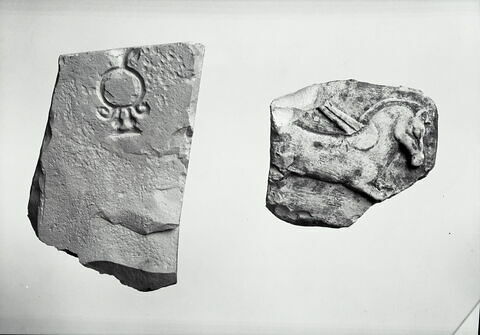 moule d'orfèvre ; boucle d'oreille en anneau à pendentif ; boucle d'oreille en bouteille, image 2/2
