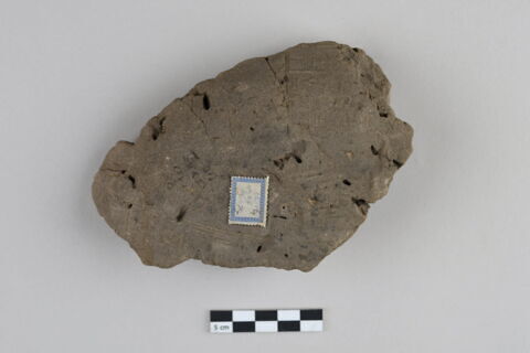 bouchon de jarre en calotte ; empreinte de sceau, image 2/3