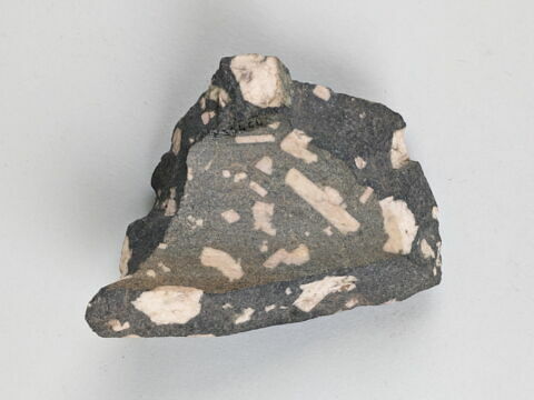 vase, image 2/3