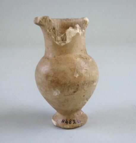 vase miniature