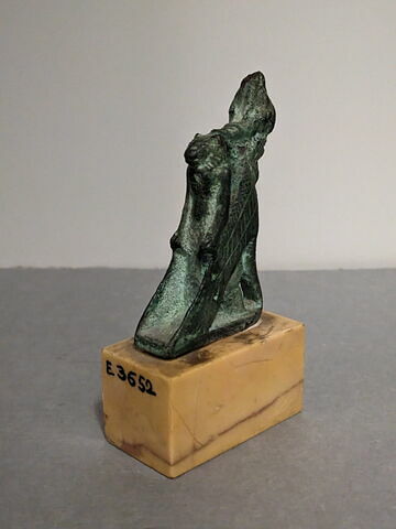 figurine
