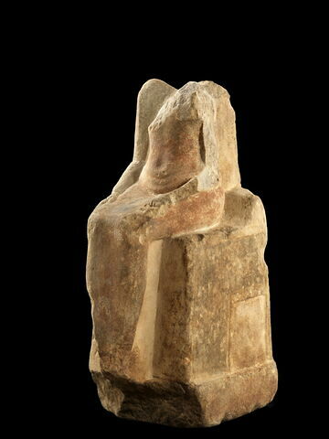 statue, image 3/11