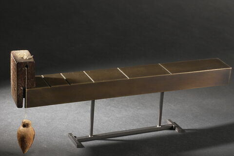 gnomon, image 3/4