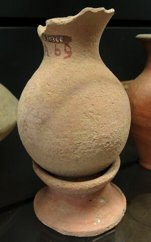 vase ; jarre globulaire