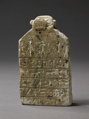 stèle d'Horus ; pendentif, image 2/2
