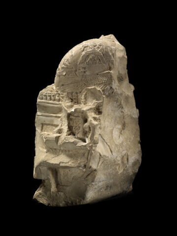 statue, image 7/9