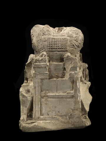 statue, image 9/9