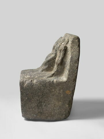 statue, image 5/7