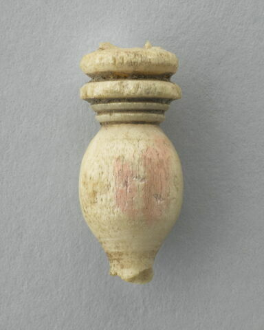épingle à cheveux  ; pion de jeu