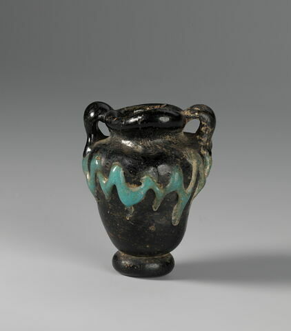 vase miniature