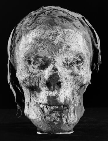 Tête de momie dorée, image 2/4
