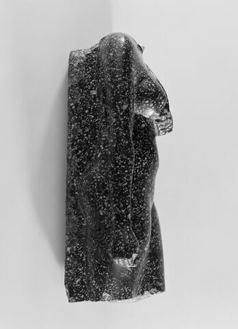 statue, image 7/9