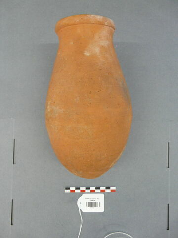 jarre ovoïde ; avec contenu