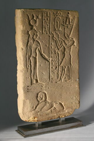 relief mural ; porte, image 3/3