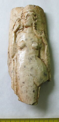 élément de meuble ; plaquette ; coffre  ; applique, image 2/2