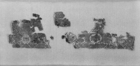 bande décorative d'habillement ; fragments, image 2/2