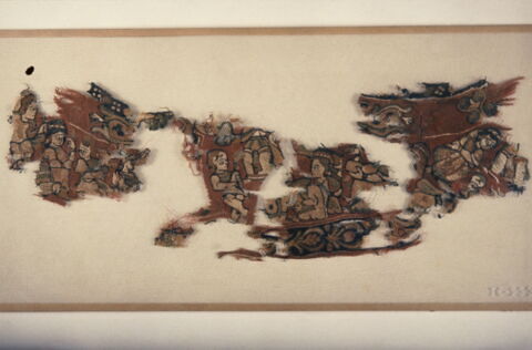 plastron de tunique ; fragments, image 2/2